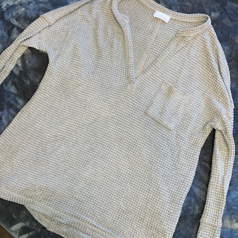 V neck sweater